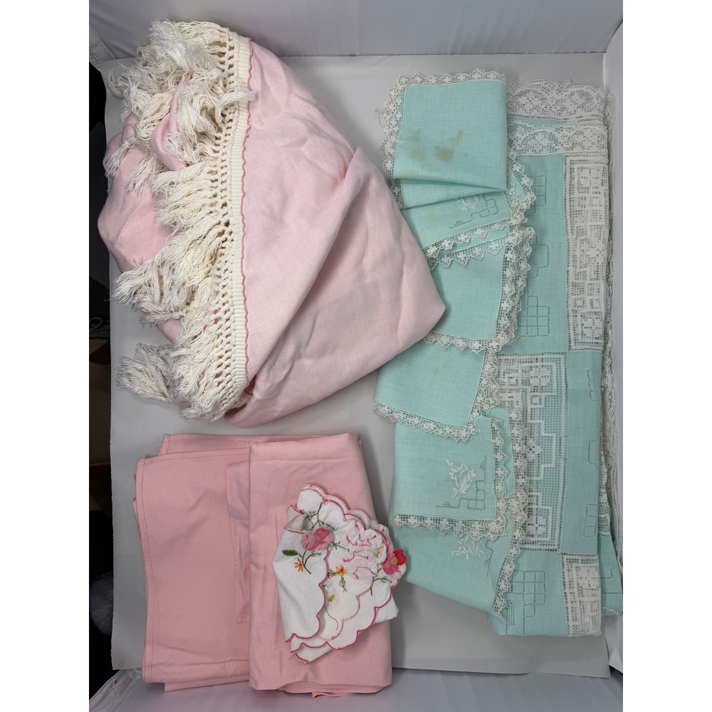 Vintage California 1950s Hand Prints Pink Round Tablecloth Tassels Blue Mats Set